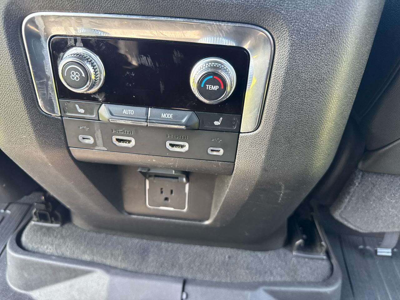 GMC Yukon XL SLT 2WD 2021