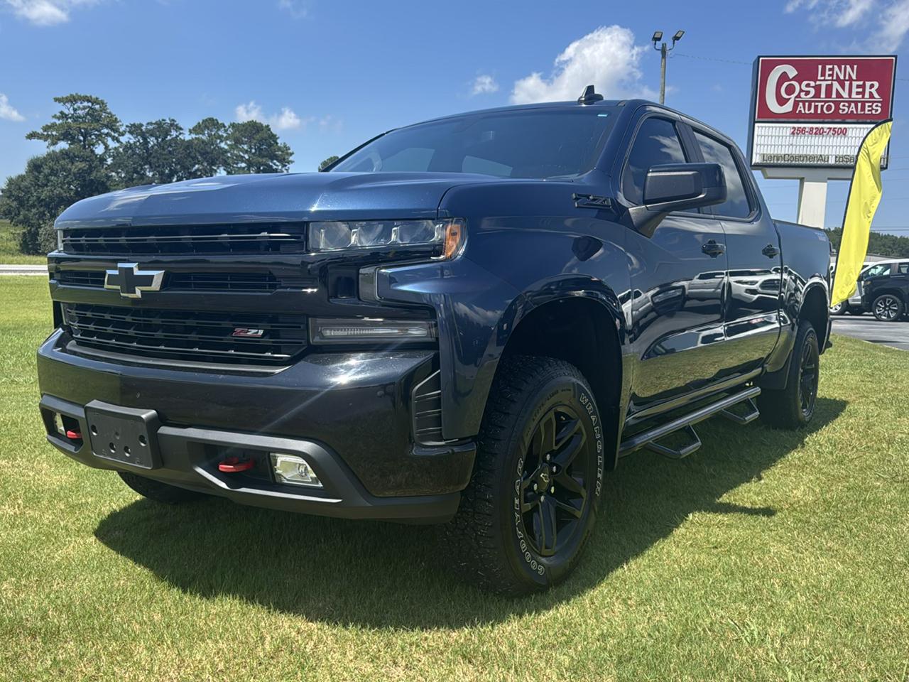 Chevrolet Silverado 1500 LT Trail Boss Crew Cab Long Box 4WD 2021