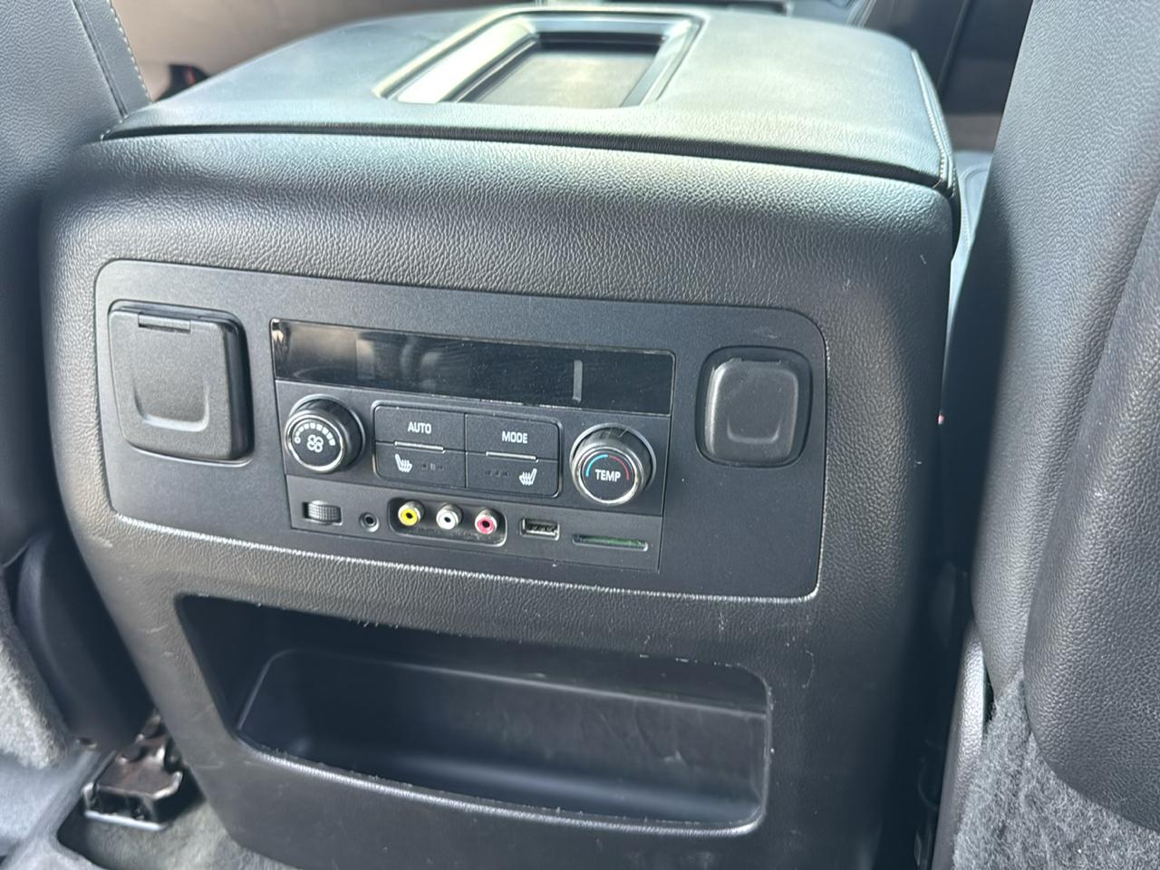 Chevrolet Tahoe LT 4WD 2015
