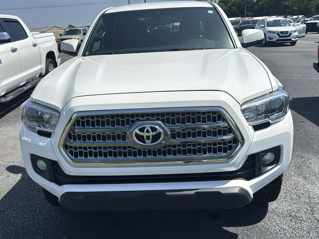 Toyota Tacoma SR5 Double Cab Long Bed V6 6AT 2WD 2017