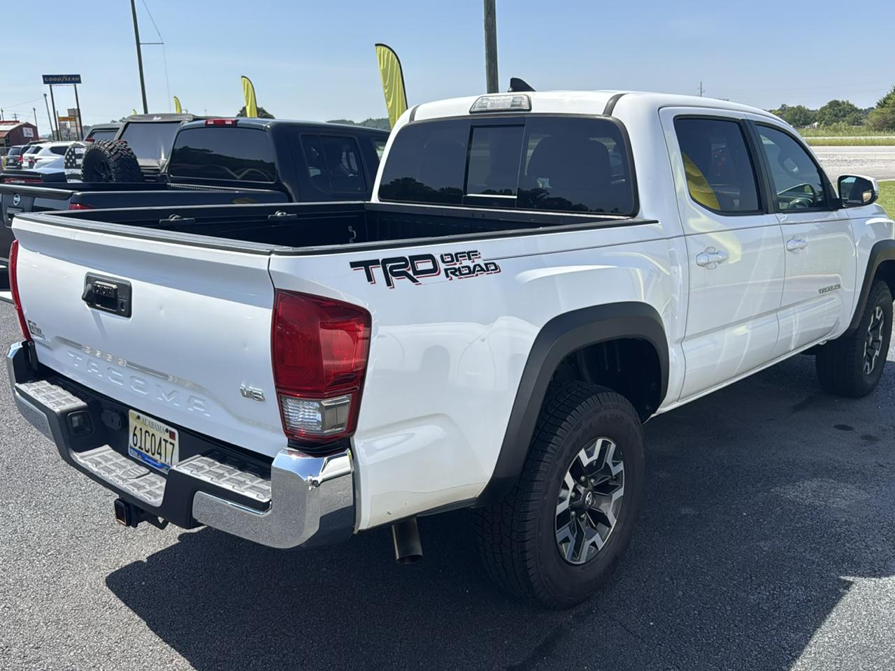 Toyota Tacoma SR5 Double Cab Long Bed V6 6AT 2WD 2017