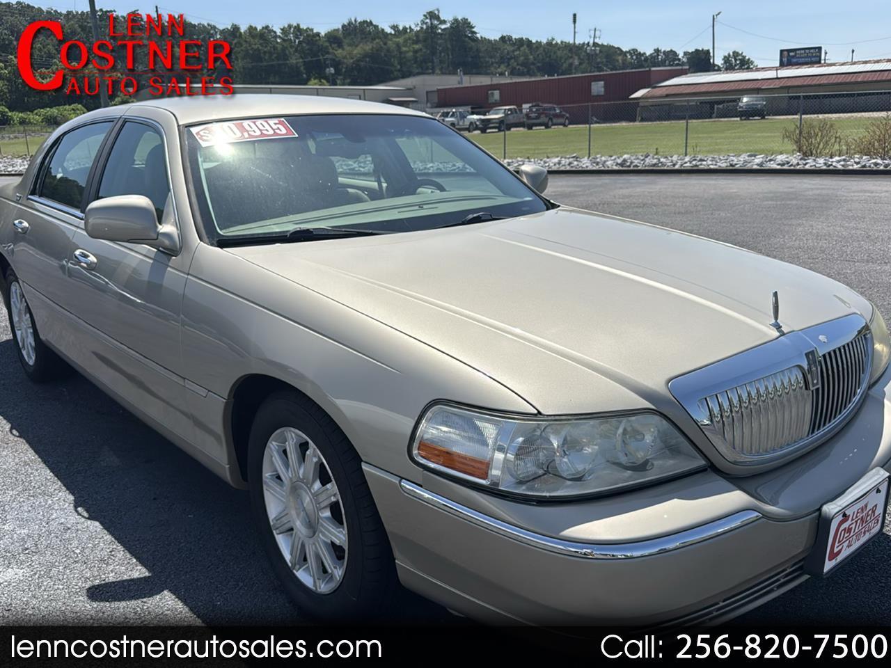 Lincoln Town Car Signature Limited 2010