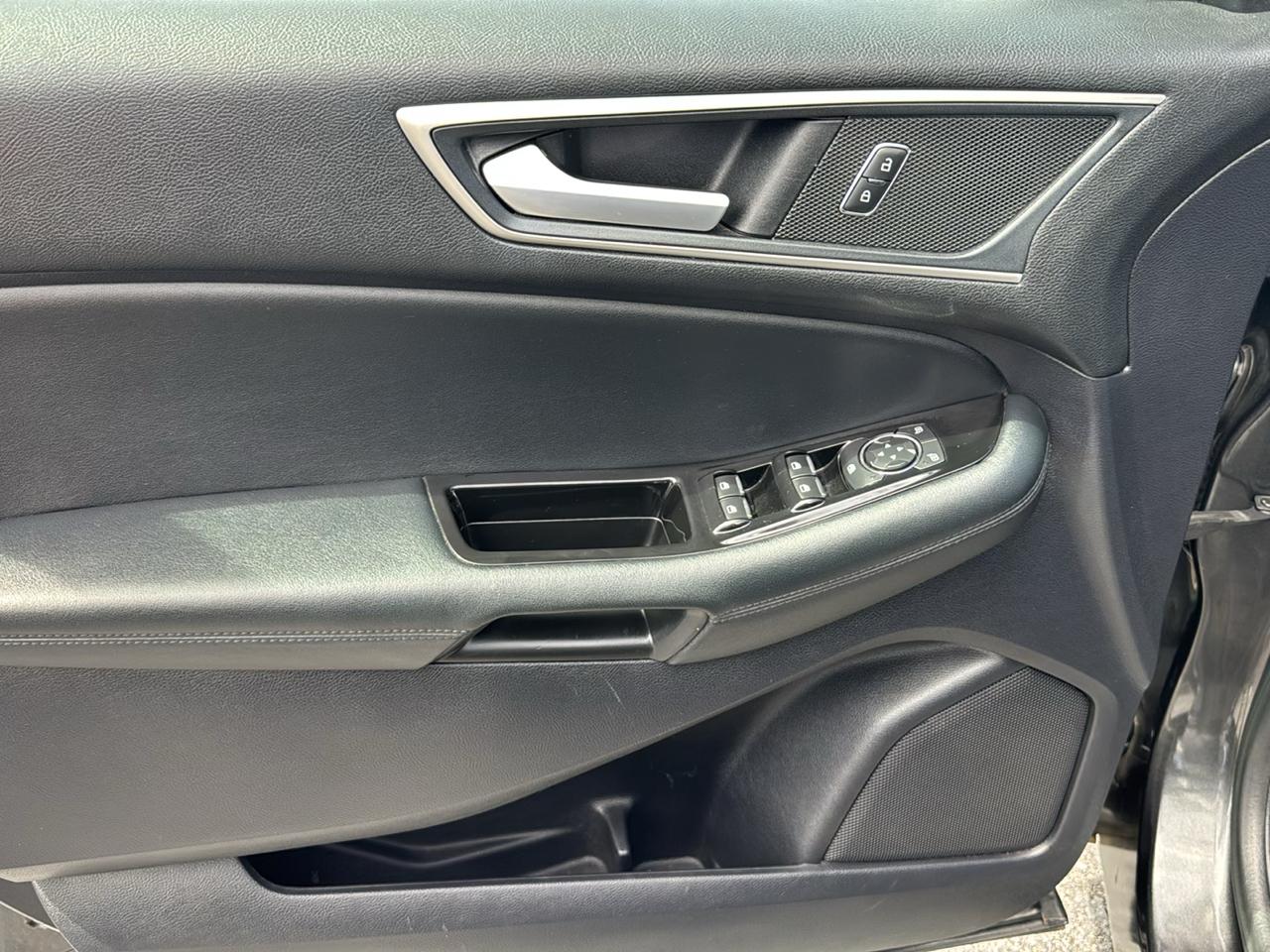 Ford Edge SEL FWD 2019