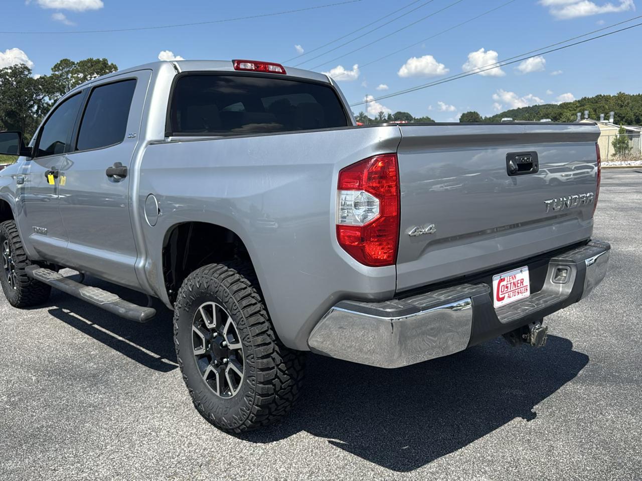 Toyota Tundra SR5 5.7L V8 FFV CrewMax 4WD 2015