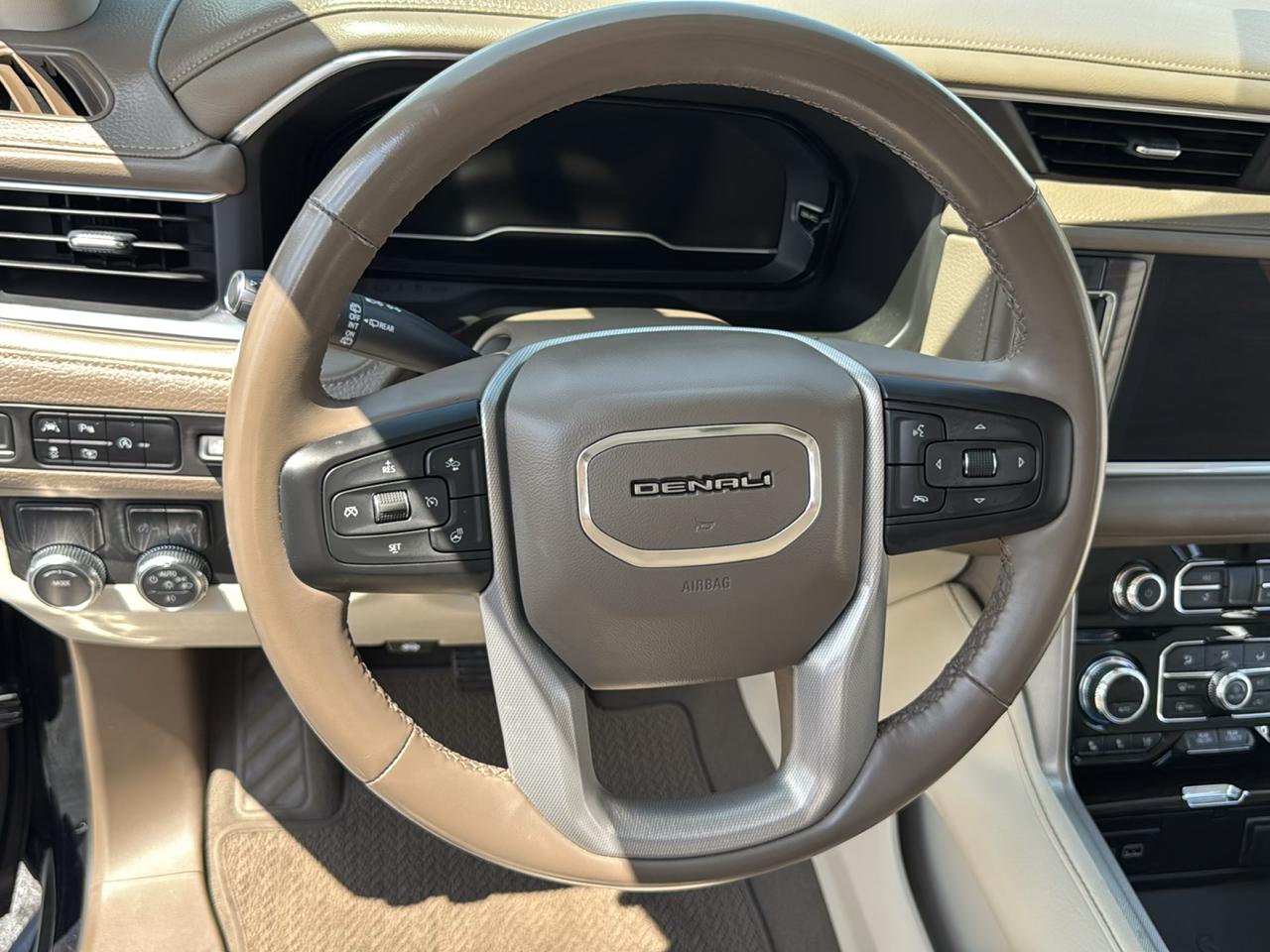 GMC Yukon XL Denali 2WD 2023