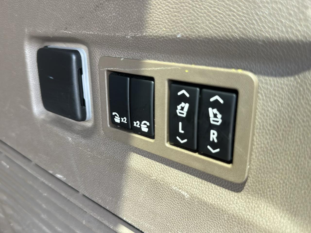 GMC Yukon XL Denali 2WD 2023