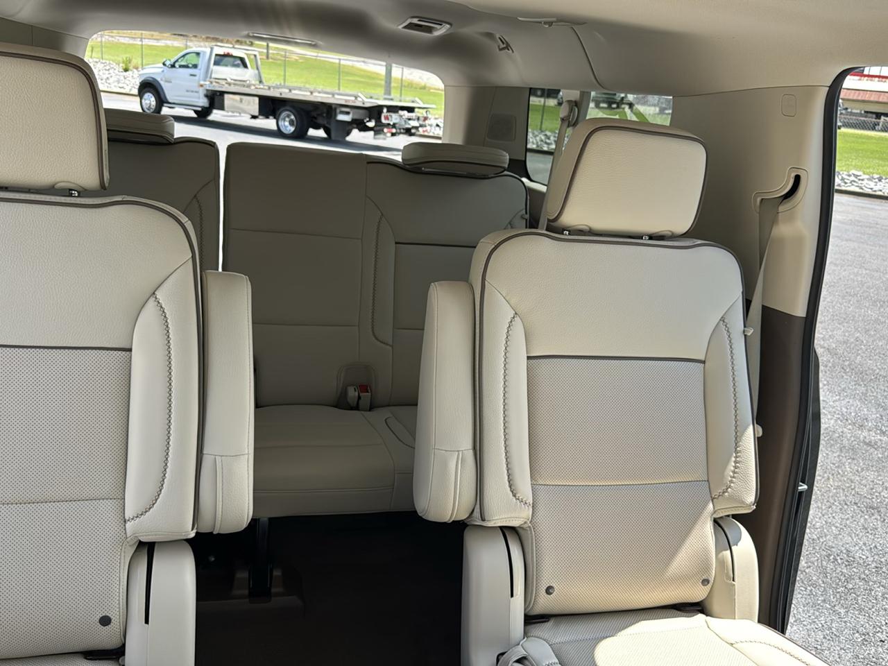 GMC Yukon XL Denali 2WD 2023