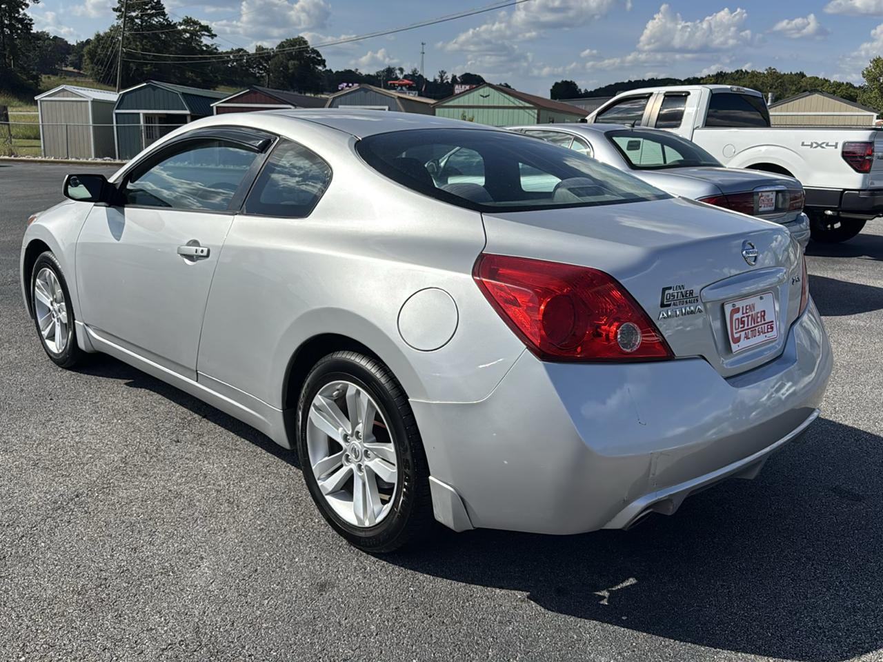 Nissan Altima 2.5 S 6M/T Coupe 2012