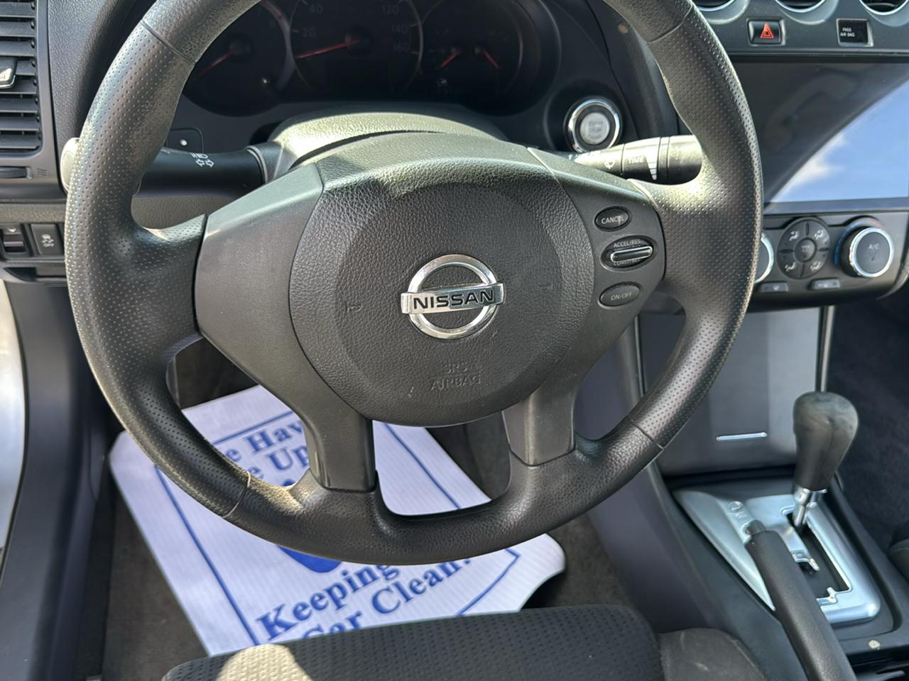 Nissan Altima 2.5 S 6M/T Coupe 2012