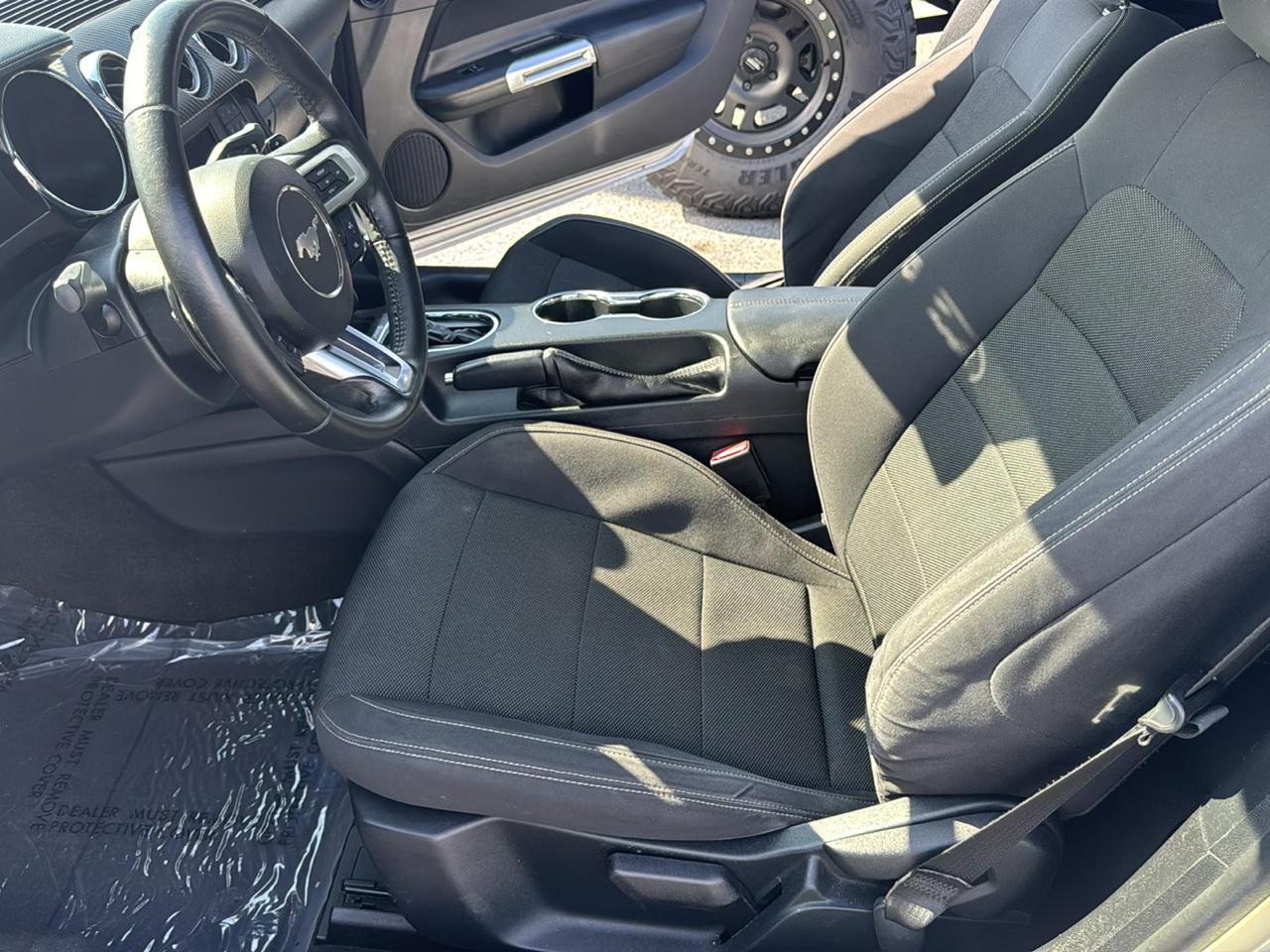 Ford Mustang V6 Convertible 2016