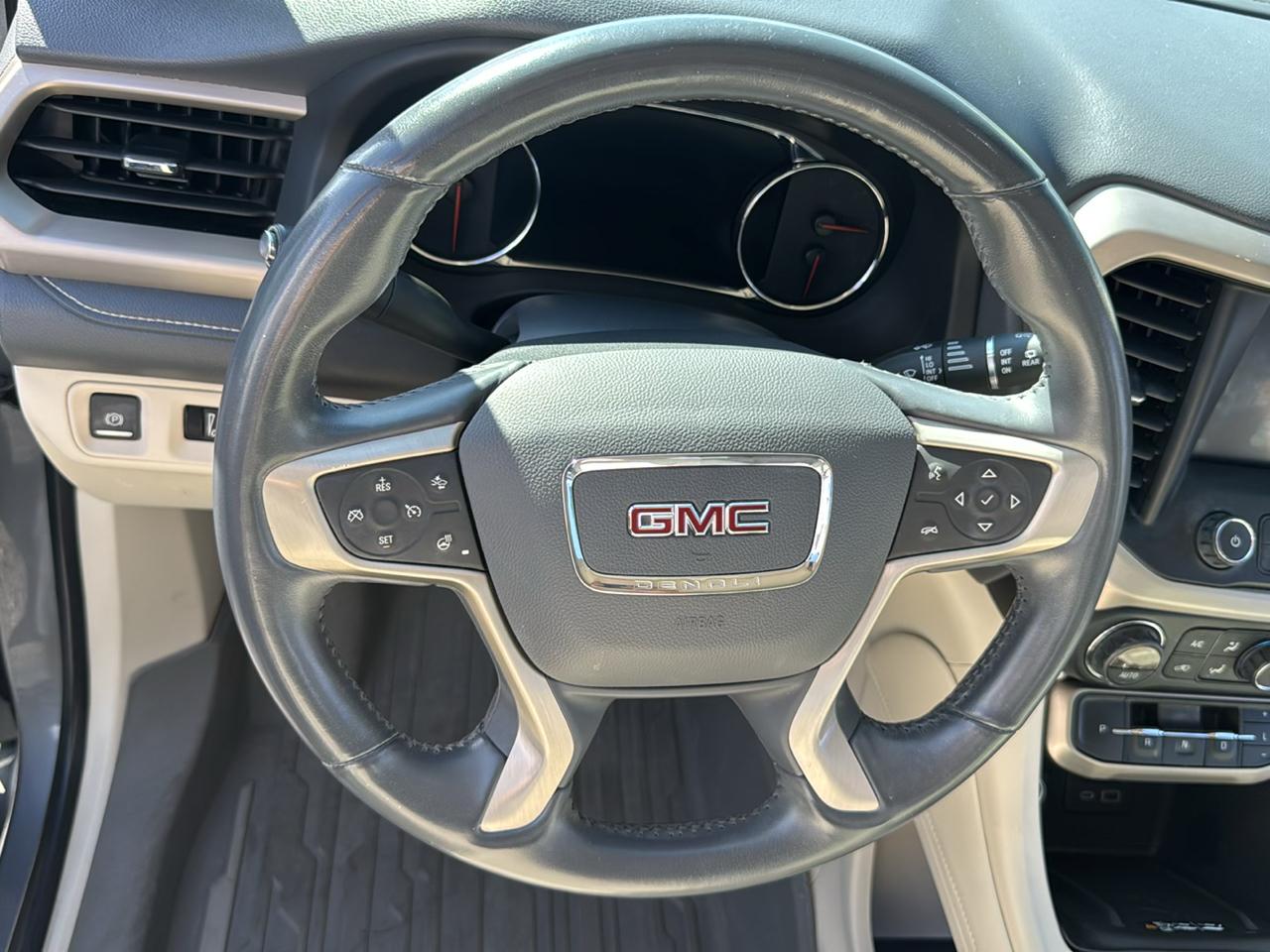 GMC Acadia Denali 2021