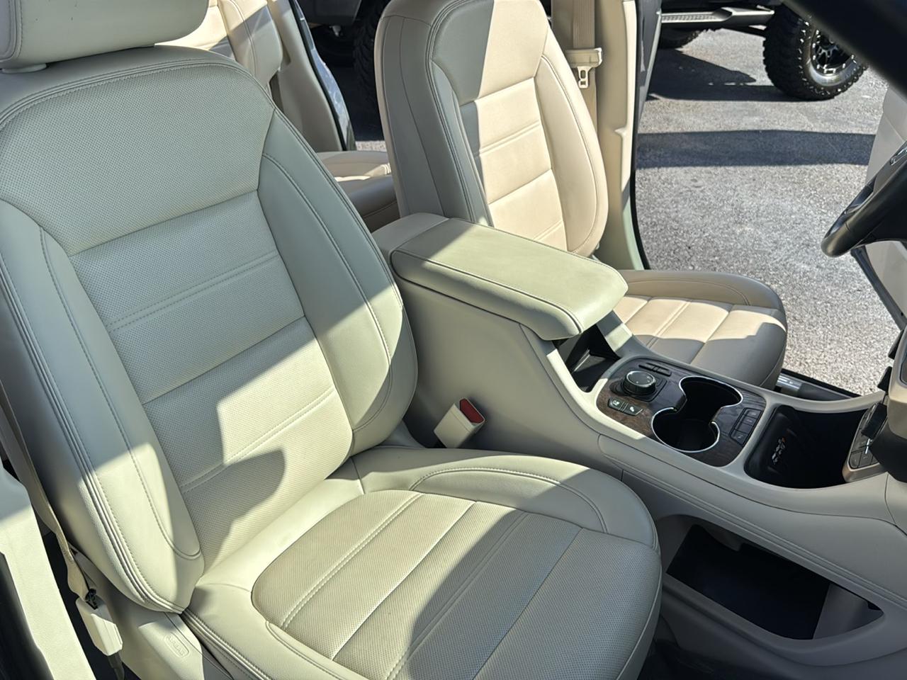 GMC Acadia Denali 2021
