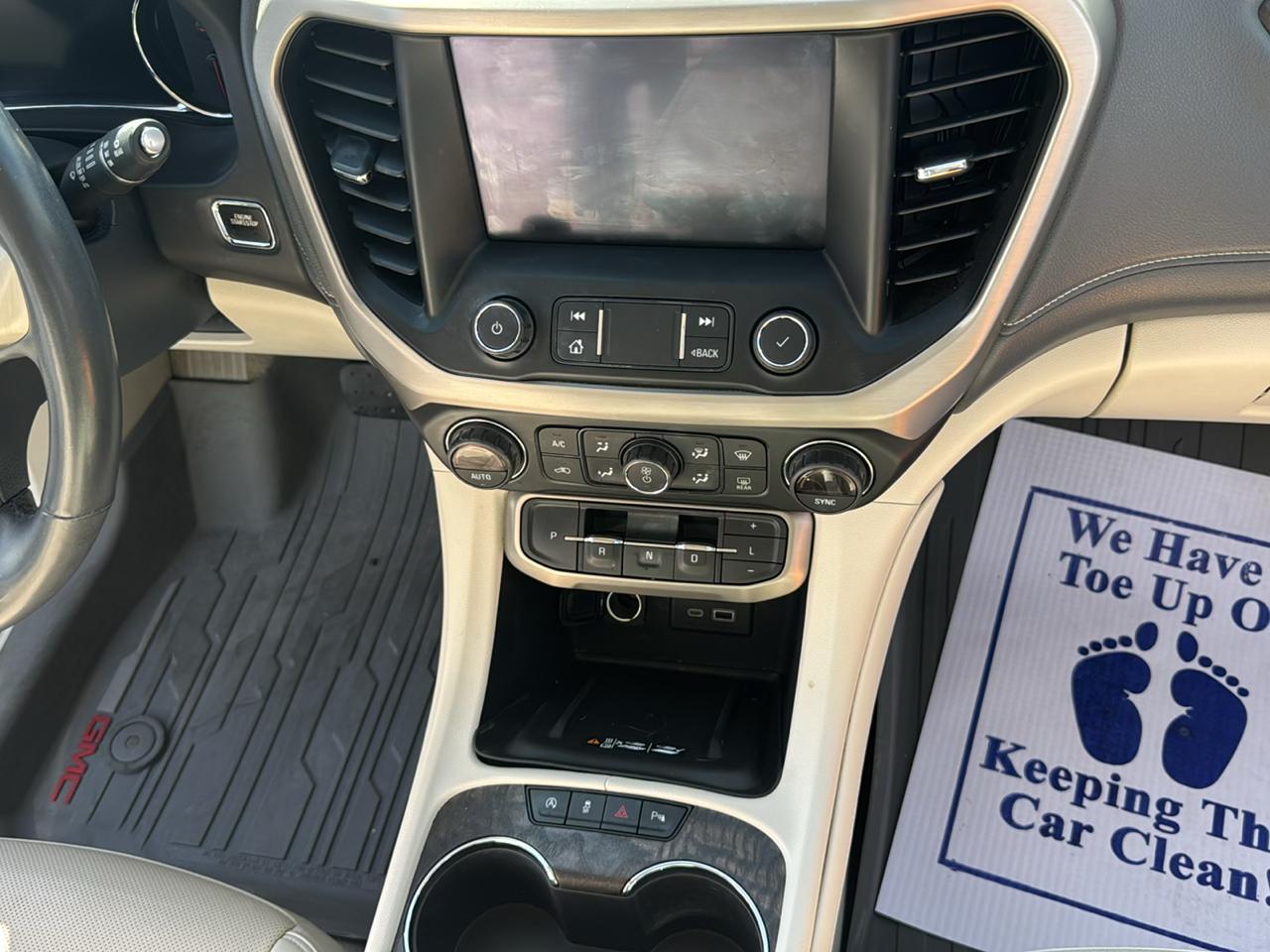 GMC Acadia Denali 2021