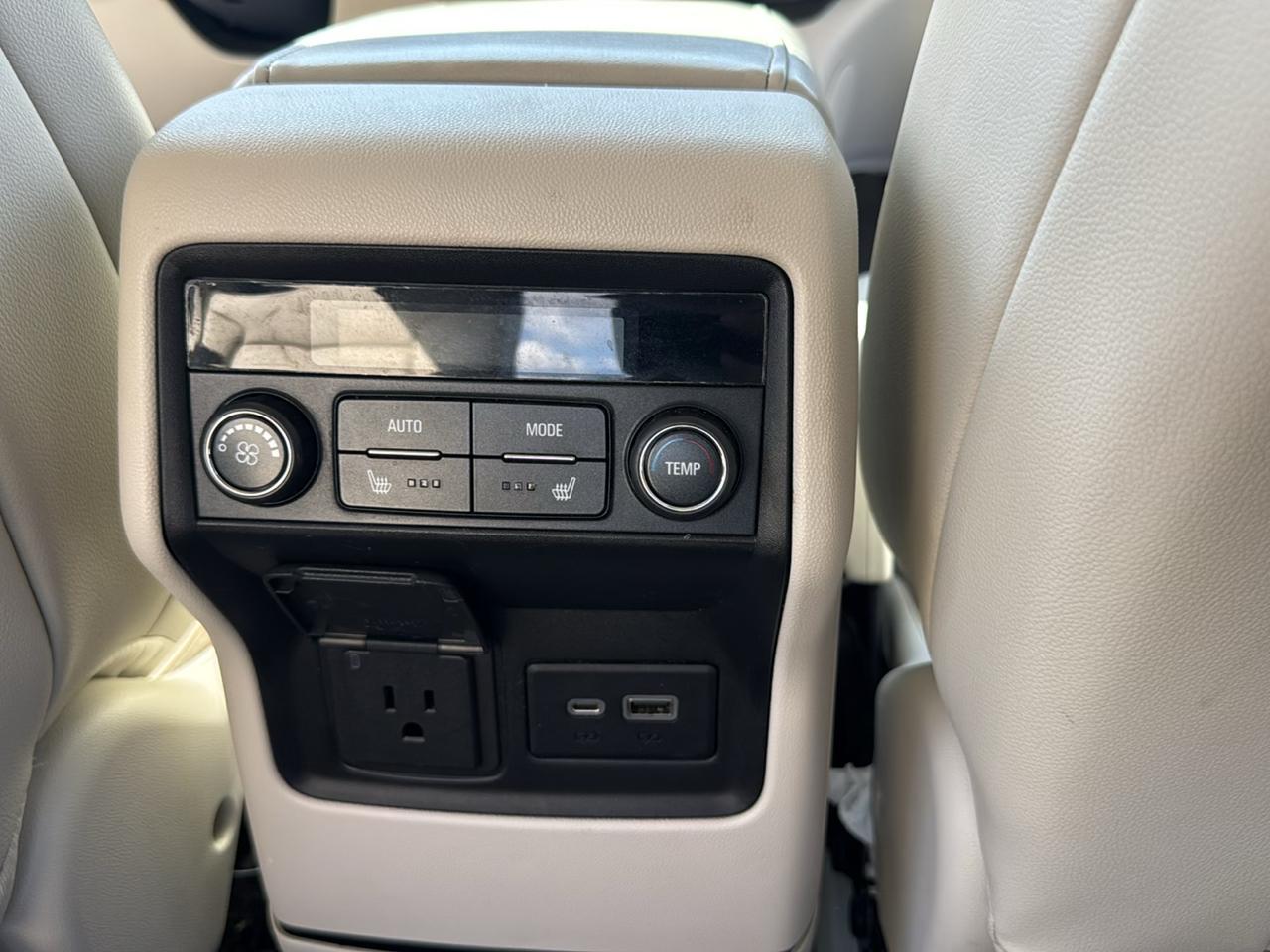 GMC Acadia Denali 2021