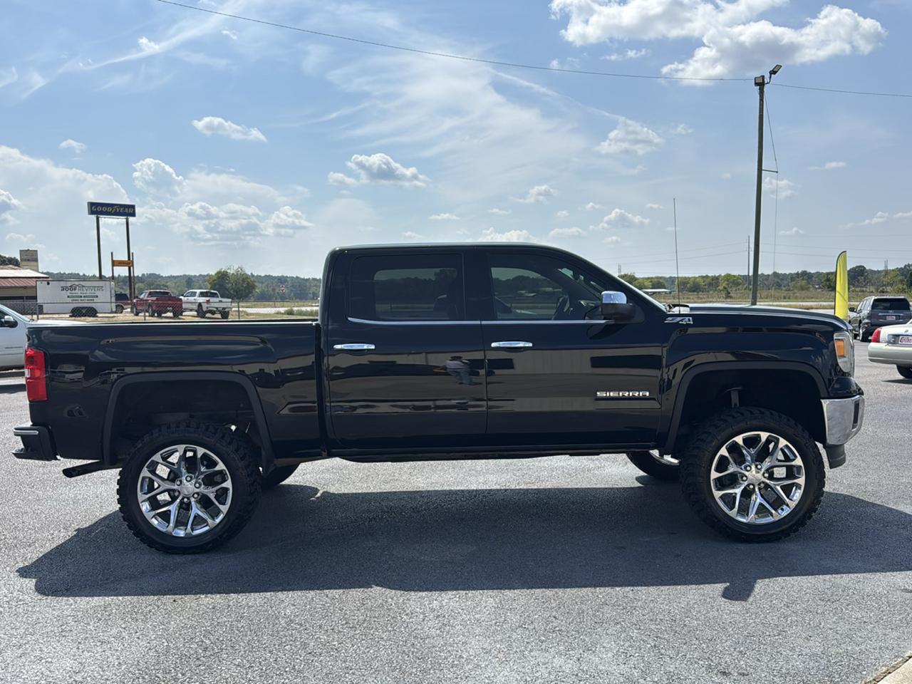 GMC Sierra 1500 SLT Crew Cab 4WD 2015