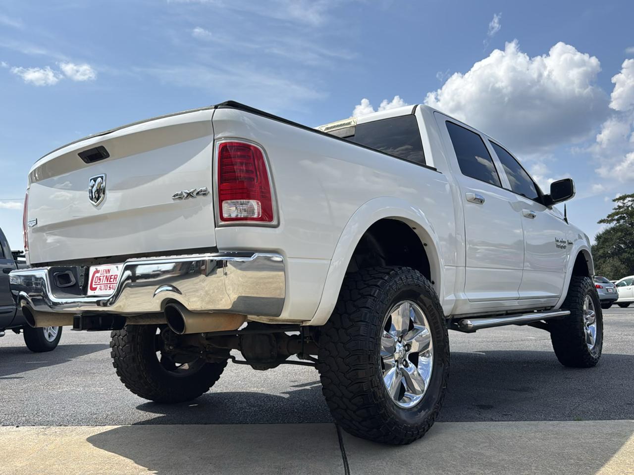 RAM 1500 Laramie Crew Cab SWB 4WD 2018