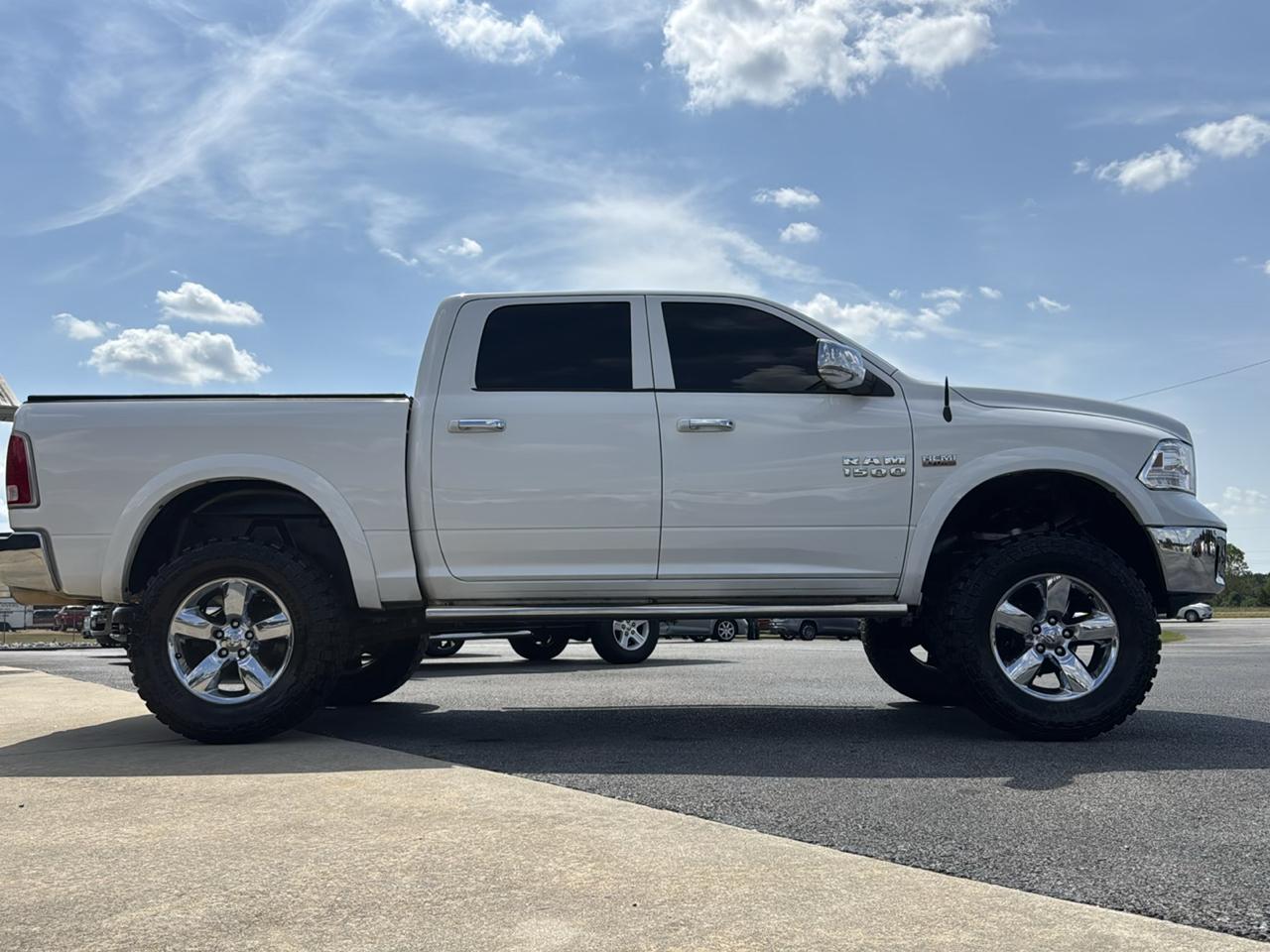 RAM 1500 Laramie Crew Cab SWB 4WD 2018