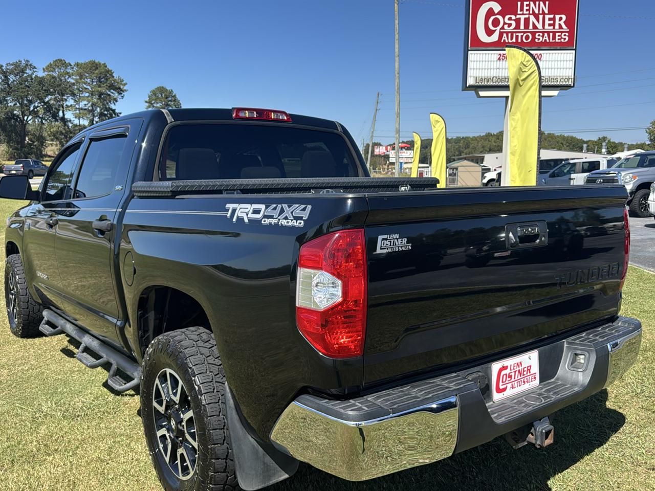 Toyota Tundra SR5 5.7L V8 CrewMax 4WD 2019