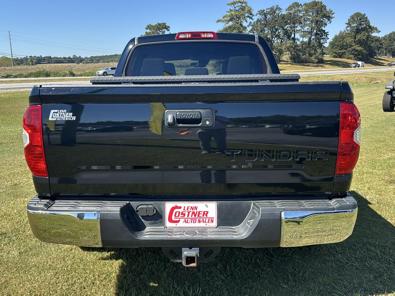 Toyota Tundra SR5 5.7L V8 CrewMax 4WD 2019