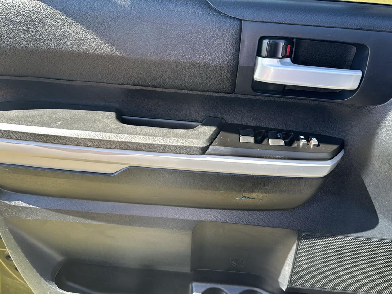 Toyota Tundra SR5 5.7L V8 CrewMax 4WD 2019
