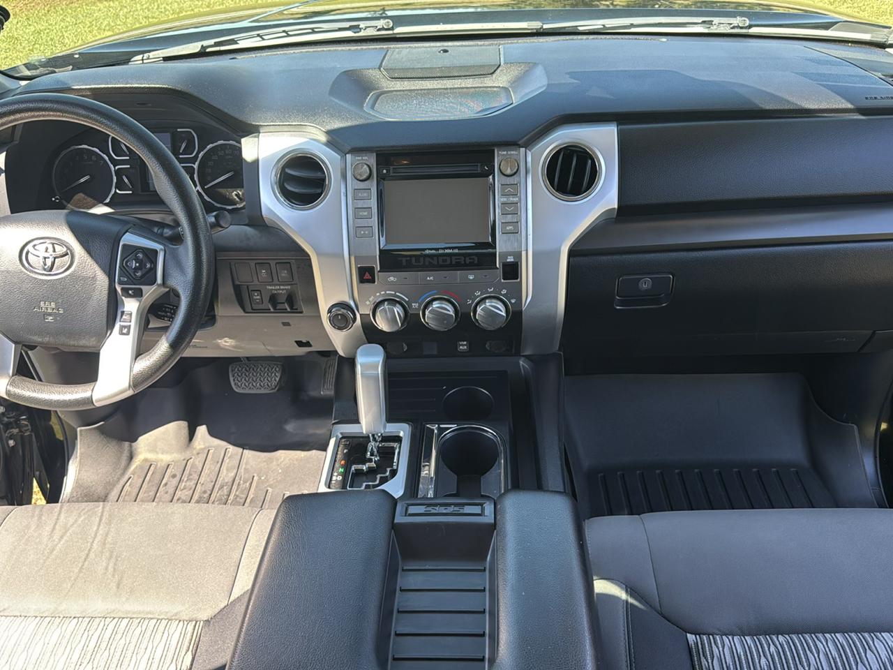 Toyota Tundra SR5 5.7L V8 CrewMax 4WD 2019