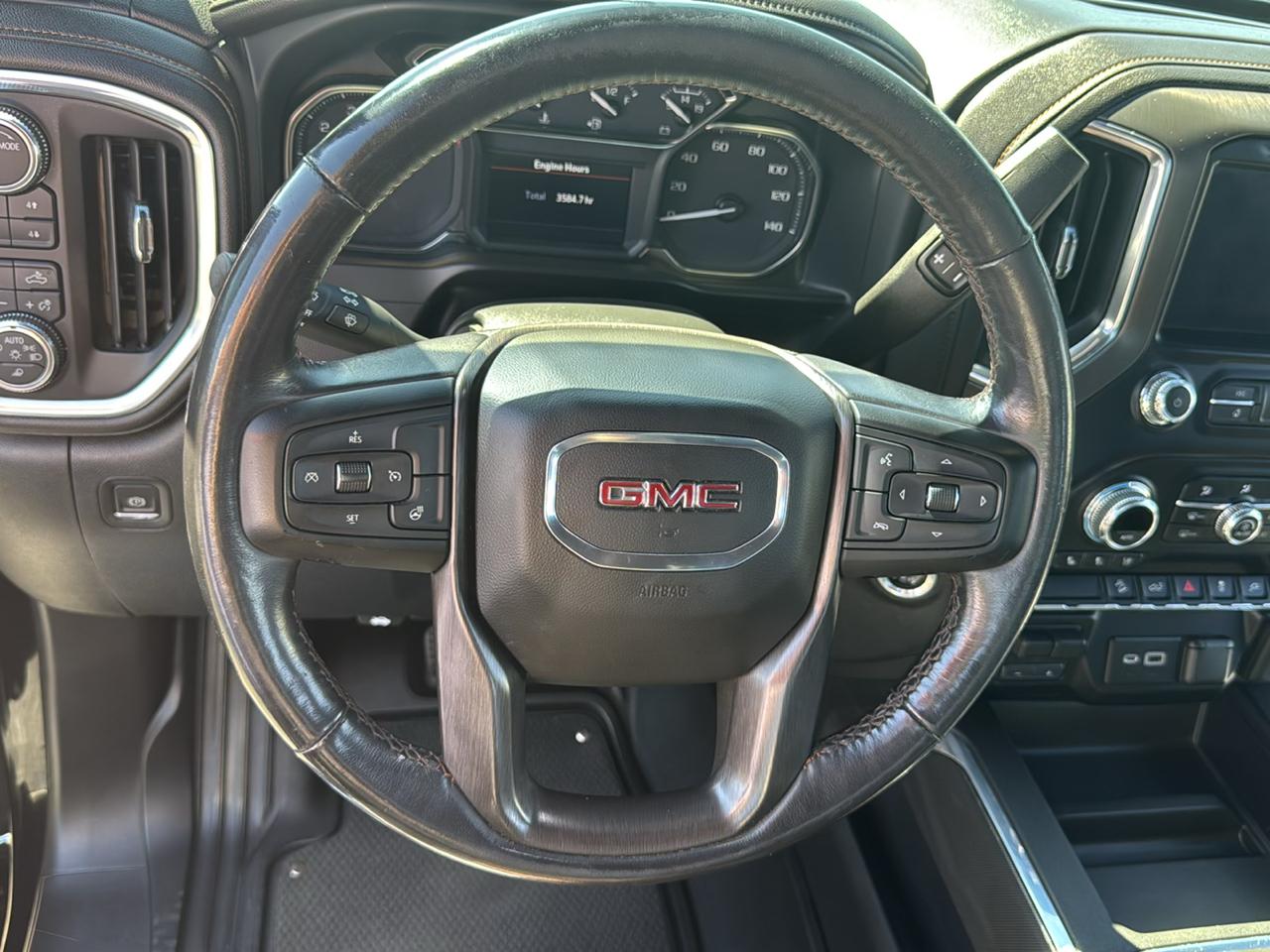 GMC Sierra 1500 AT4 Crew Cab Short Box 4WD 2021