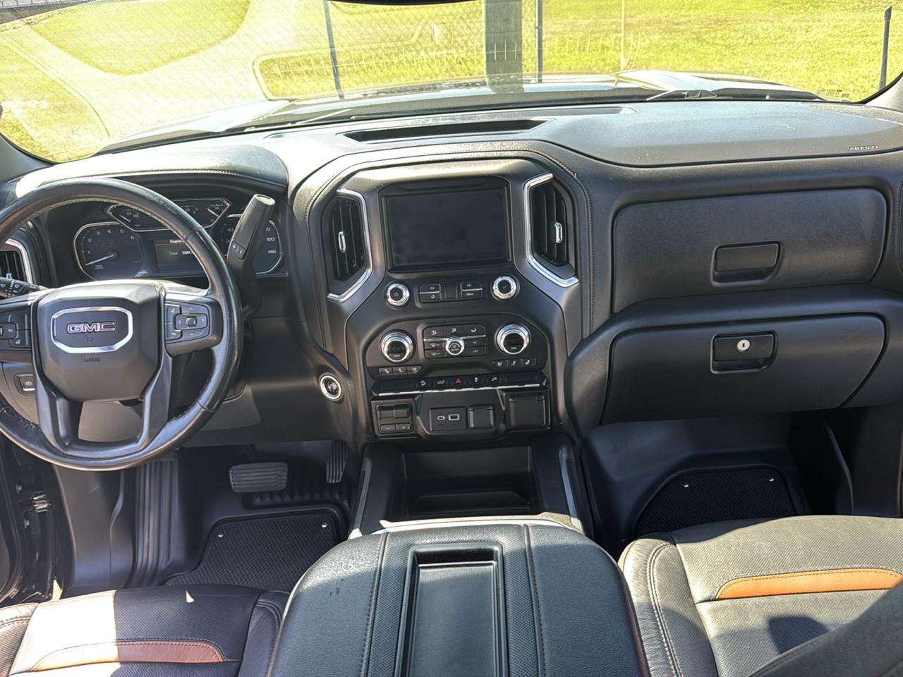 GMC Sierra 1500 AT4 Crew Cab Short Box 4WD 2021