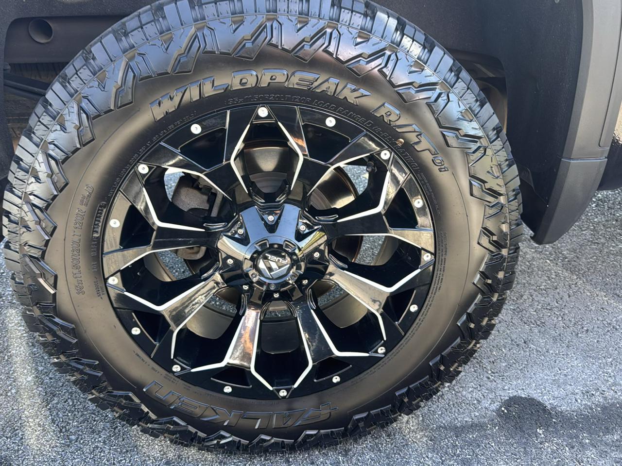 GMC Sierra 1500 AT4 Crew Cab Short Box 4WD 2021