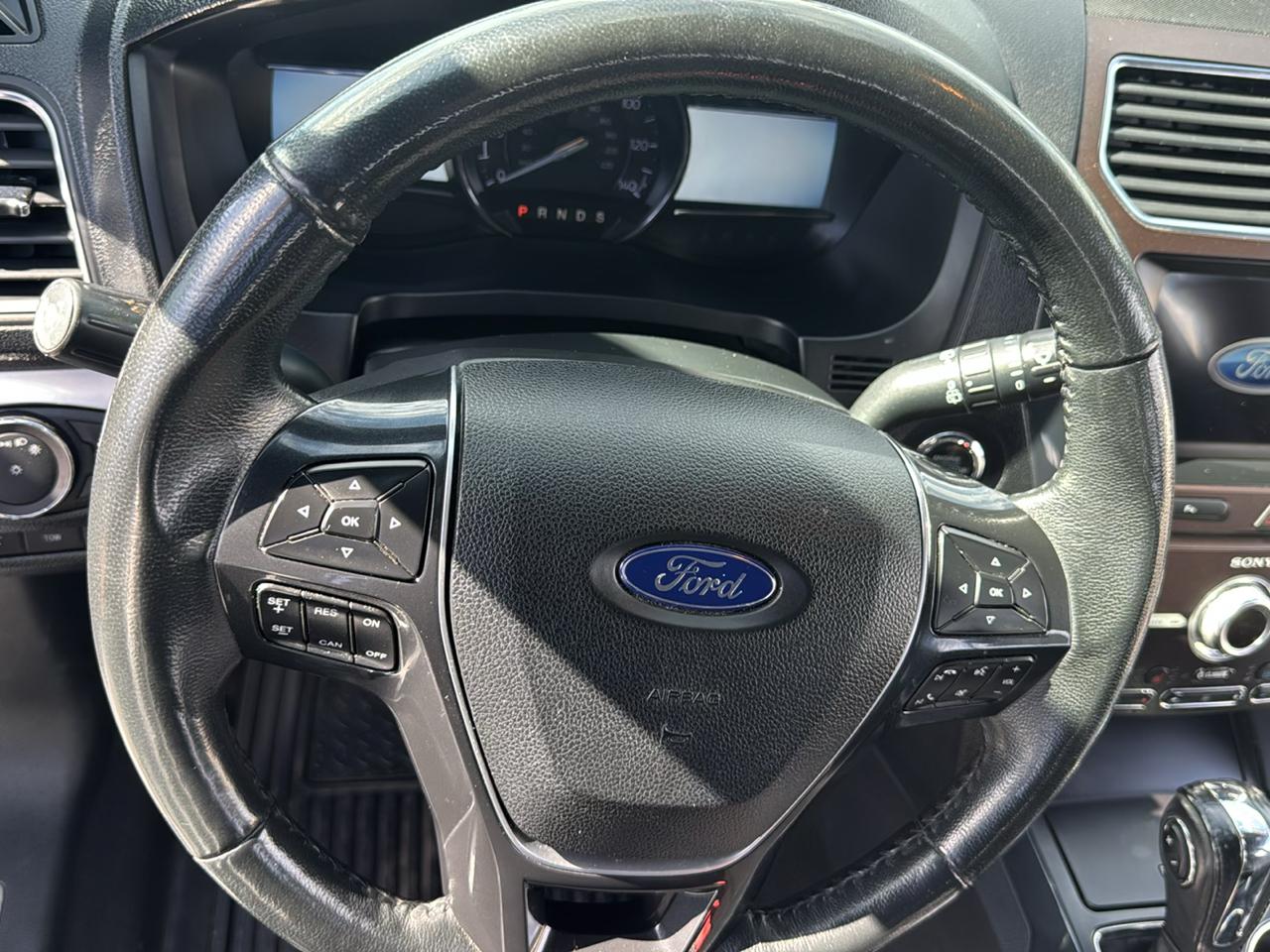 Ford Explorer Limited FWD 2019