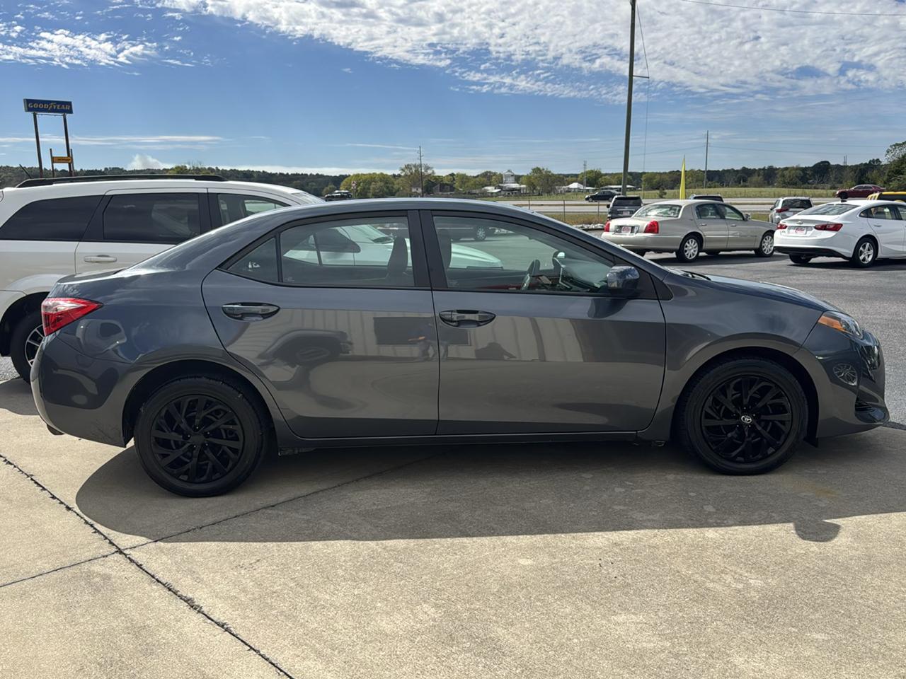 Toyota Corolla L CVT 2018