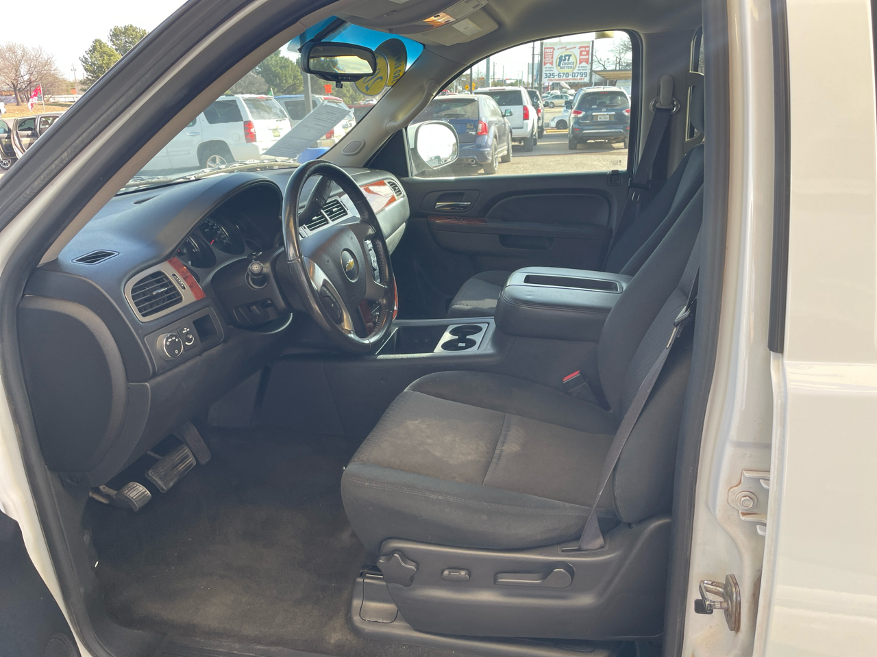 Chevrolet Suburban  2013