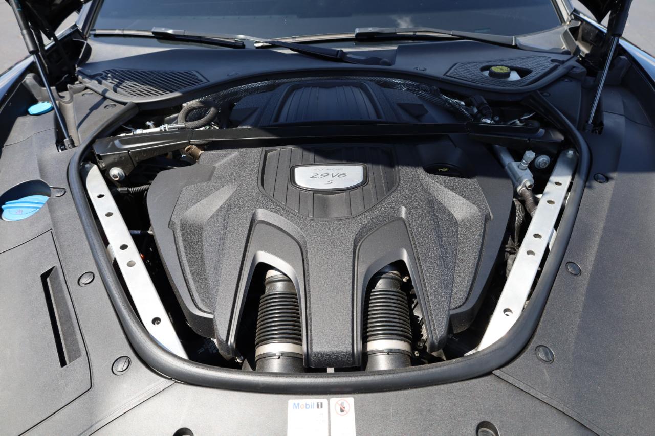 Porsche Panamera 4S AWD 2020