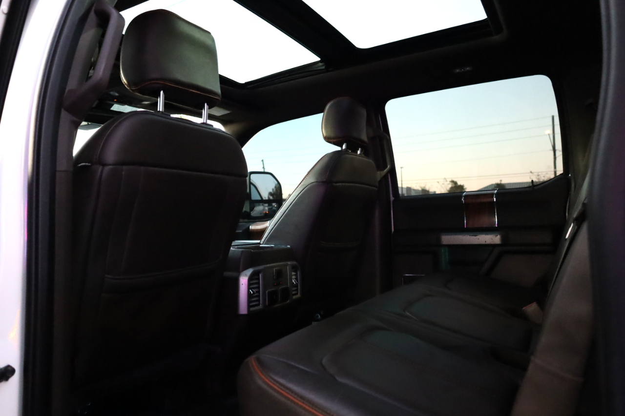 Ford Super Duty F-350 DRW King Ranch 4WD Crew Cab 8' Box 2017