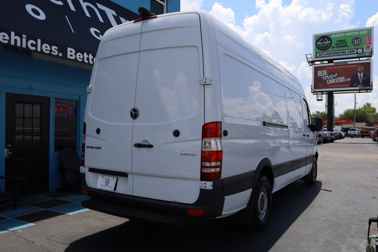 Mercedes-Benz Sprinter Cargo Van 2500 High Roof V6 170" Worker RWD 2017