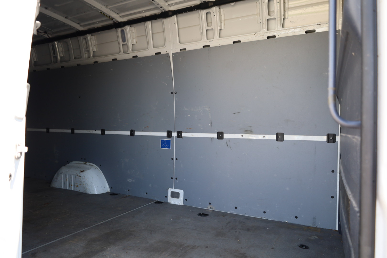 Mercedes-Benz Sprinter Cargo Van 2500 High Roof V6 170" Worker RWD 2017