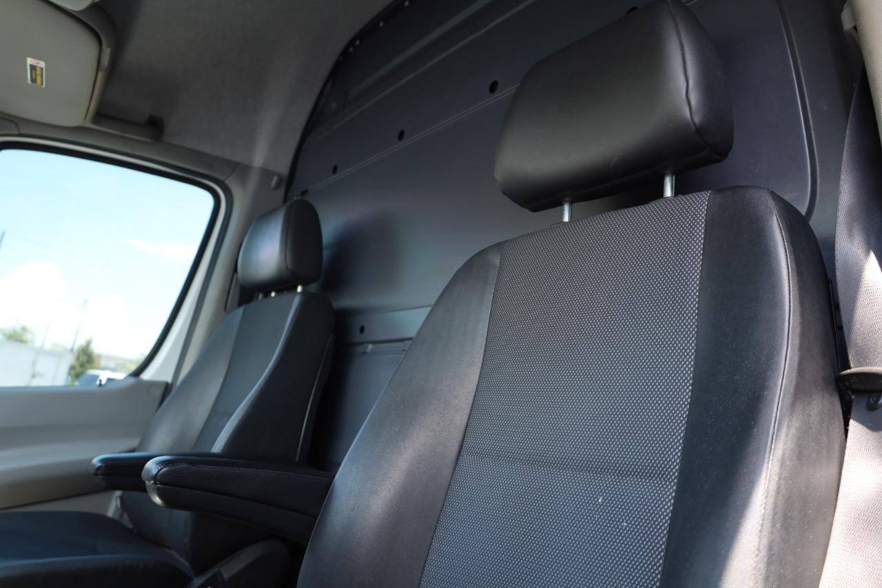 Mercedes-Benz Sprinter Cargo Van 2500 High Roof V6 170" Worker RWD 2017
