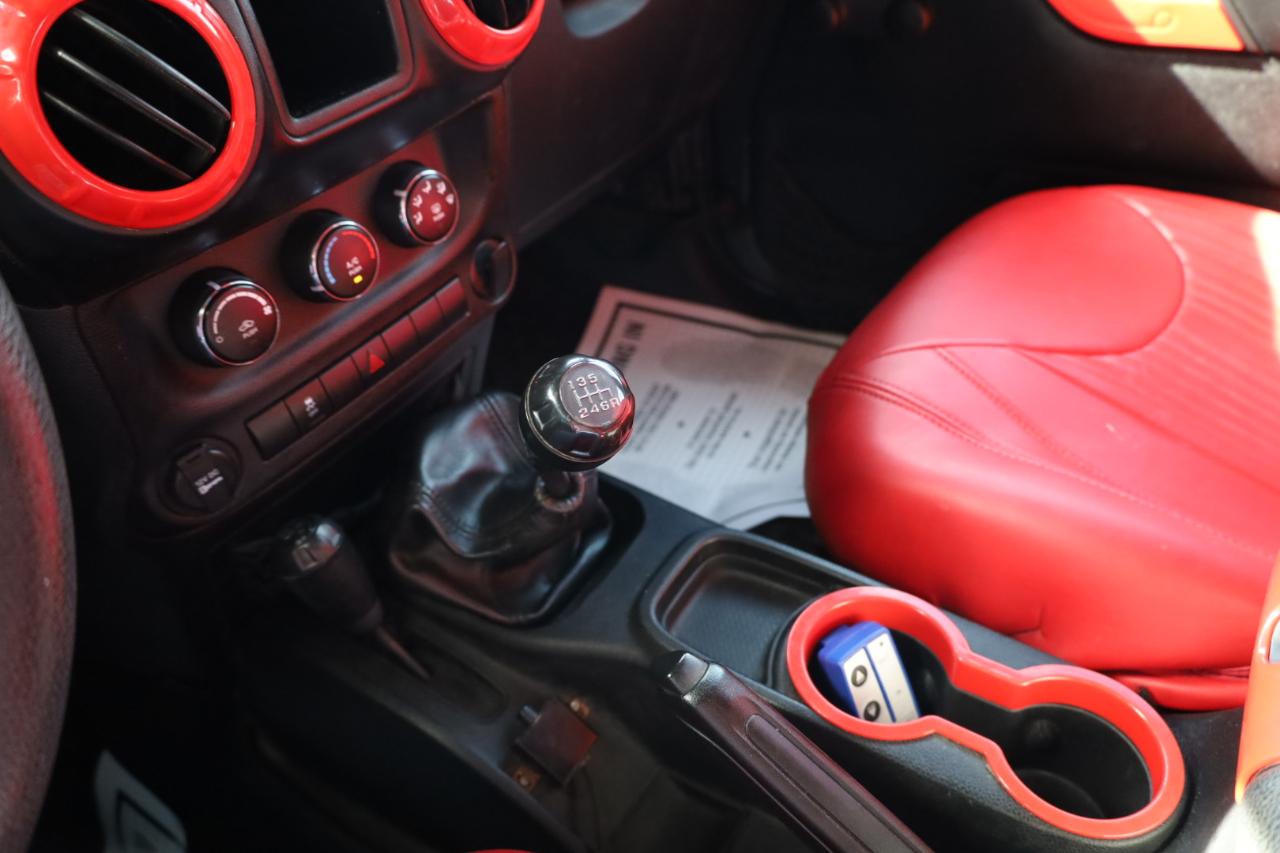 Jeep Wrangler Unlimited 4WD 4dr Sport 2014