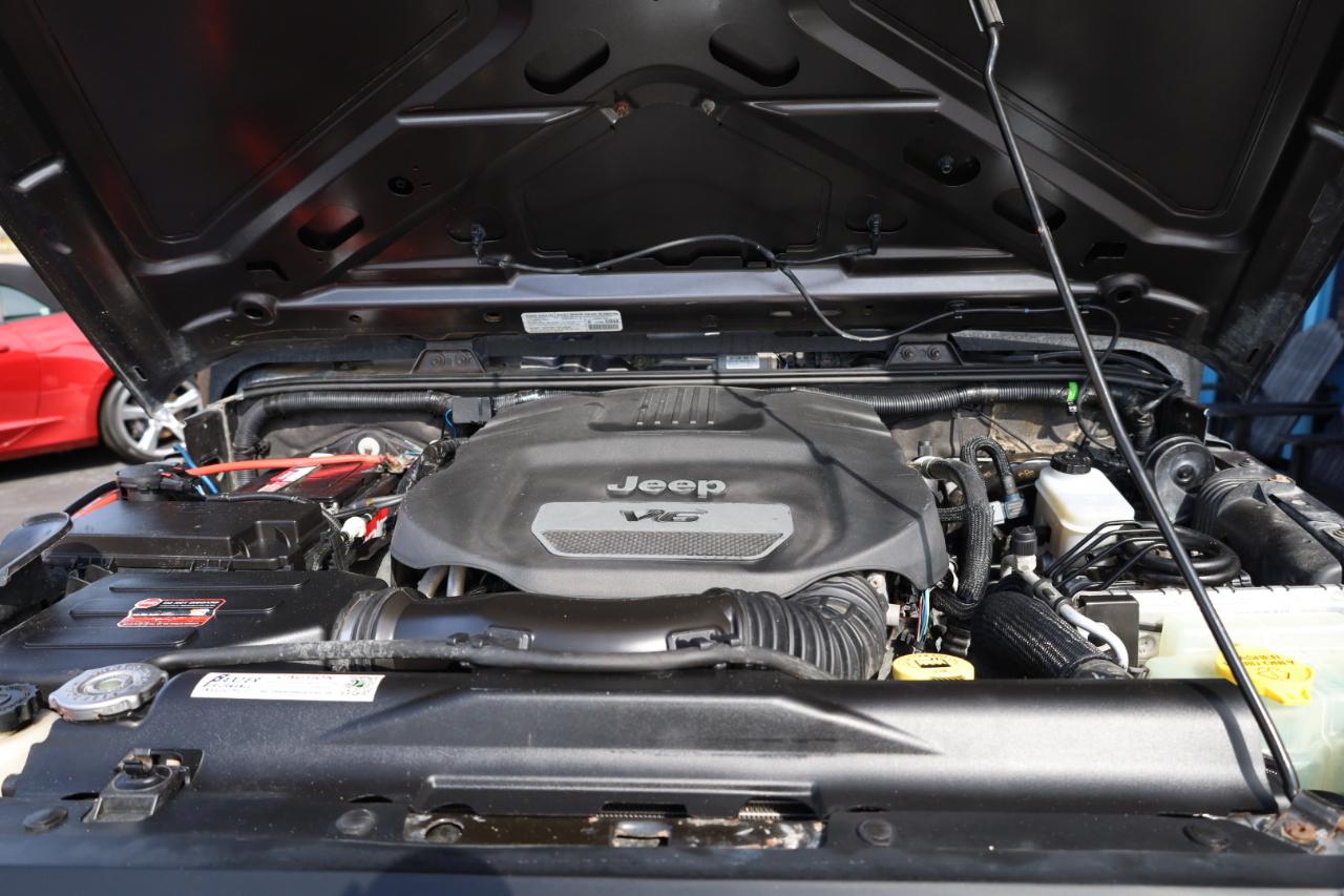 Jeep Wrangler Unlimited 4WD 4dr Sport 2014