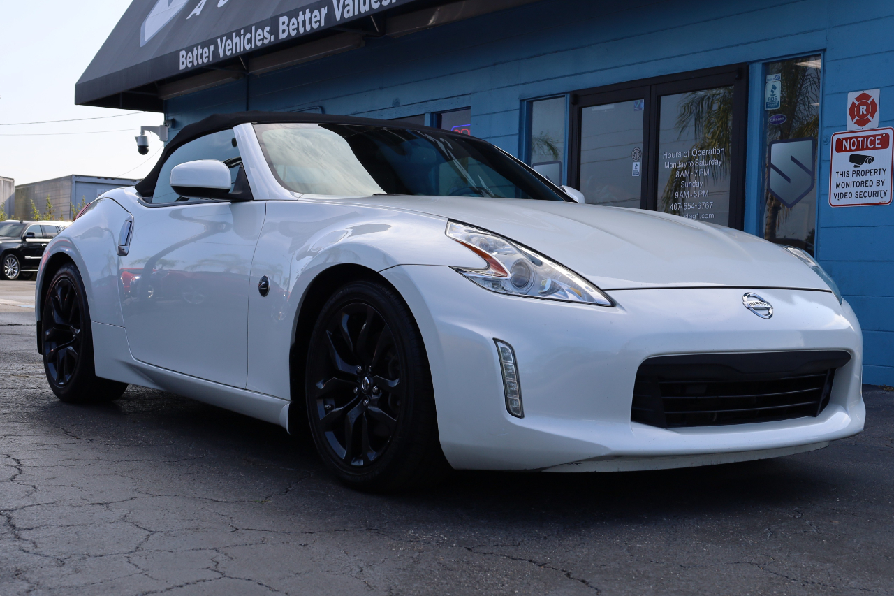 Nissan 370Z Roadster Touring Auto 2017