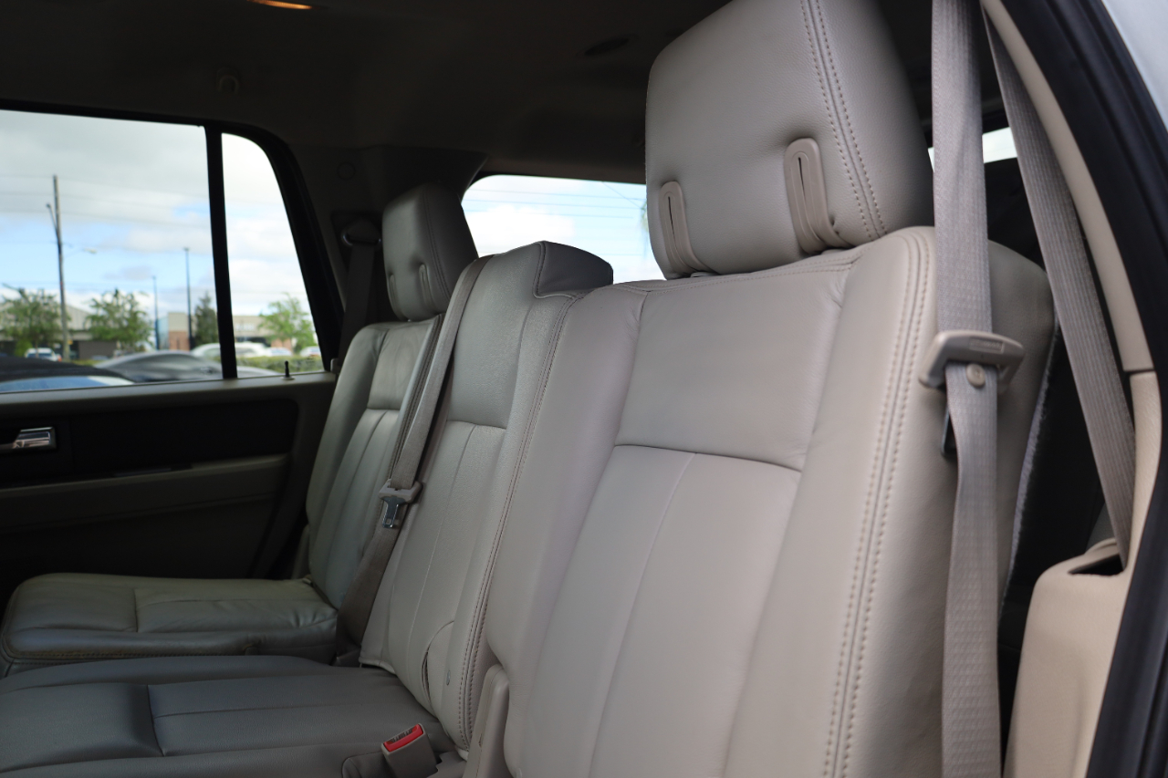 Ford Expedition 2WD 4dr XLT 2011 Ford Expedition 2WD 4dr XLT 2011