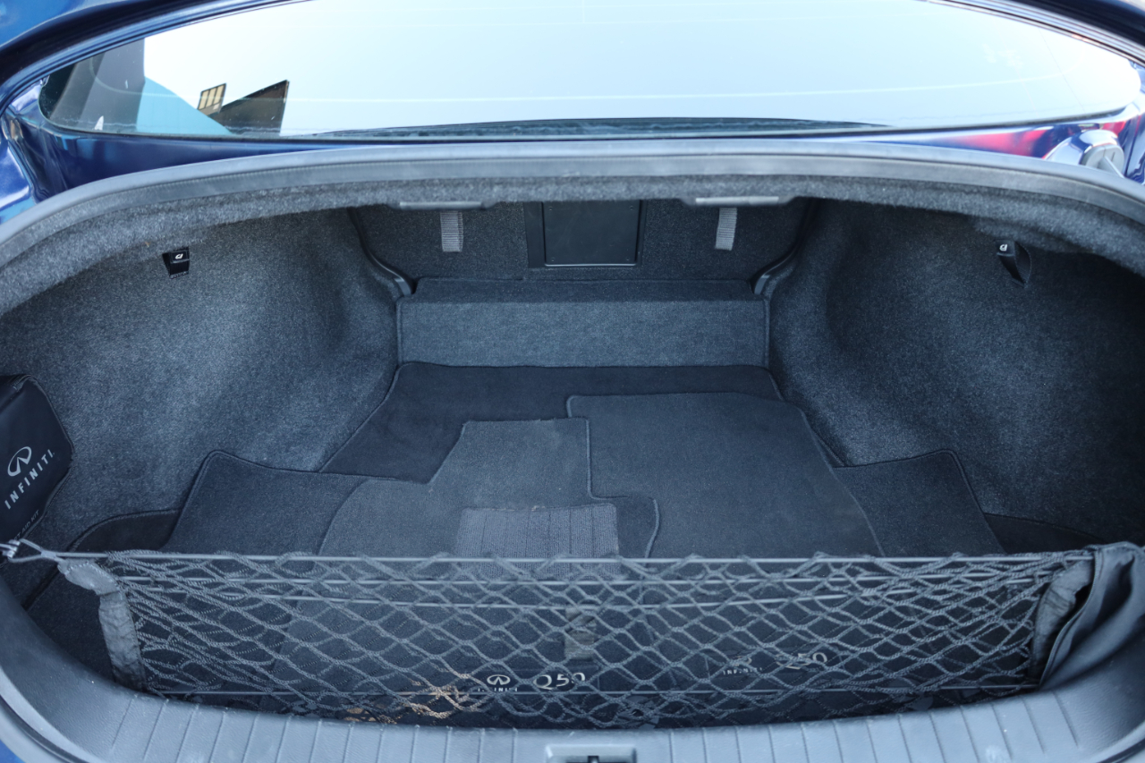 Infiniti Q50 3.0t LUXE RWD 2021