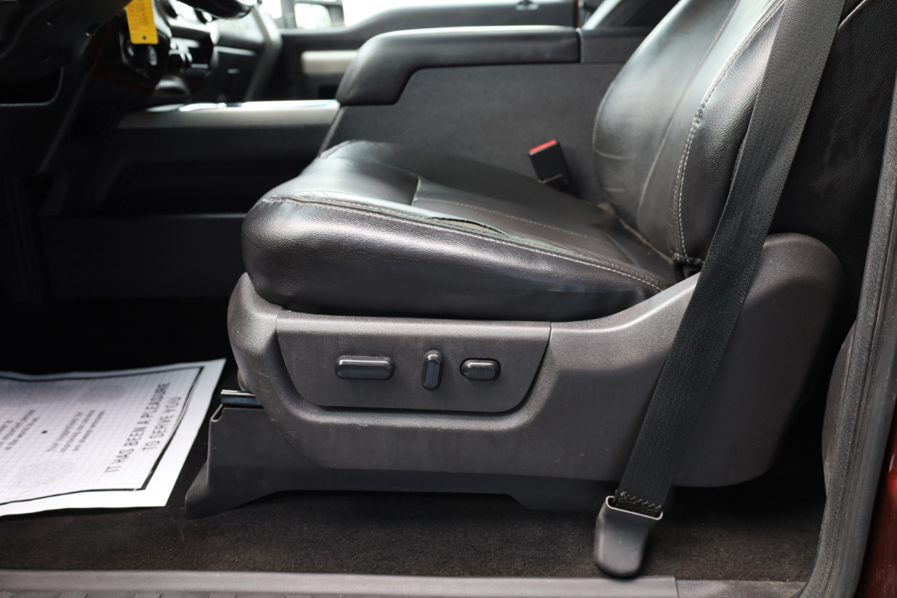 Ford Super Duty F-350 DRW 4WD Crew Cab 172" Lariat 2016