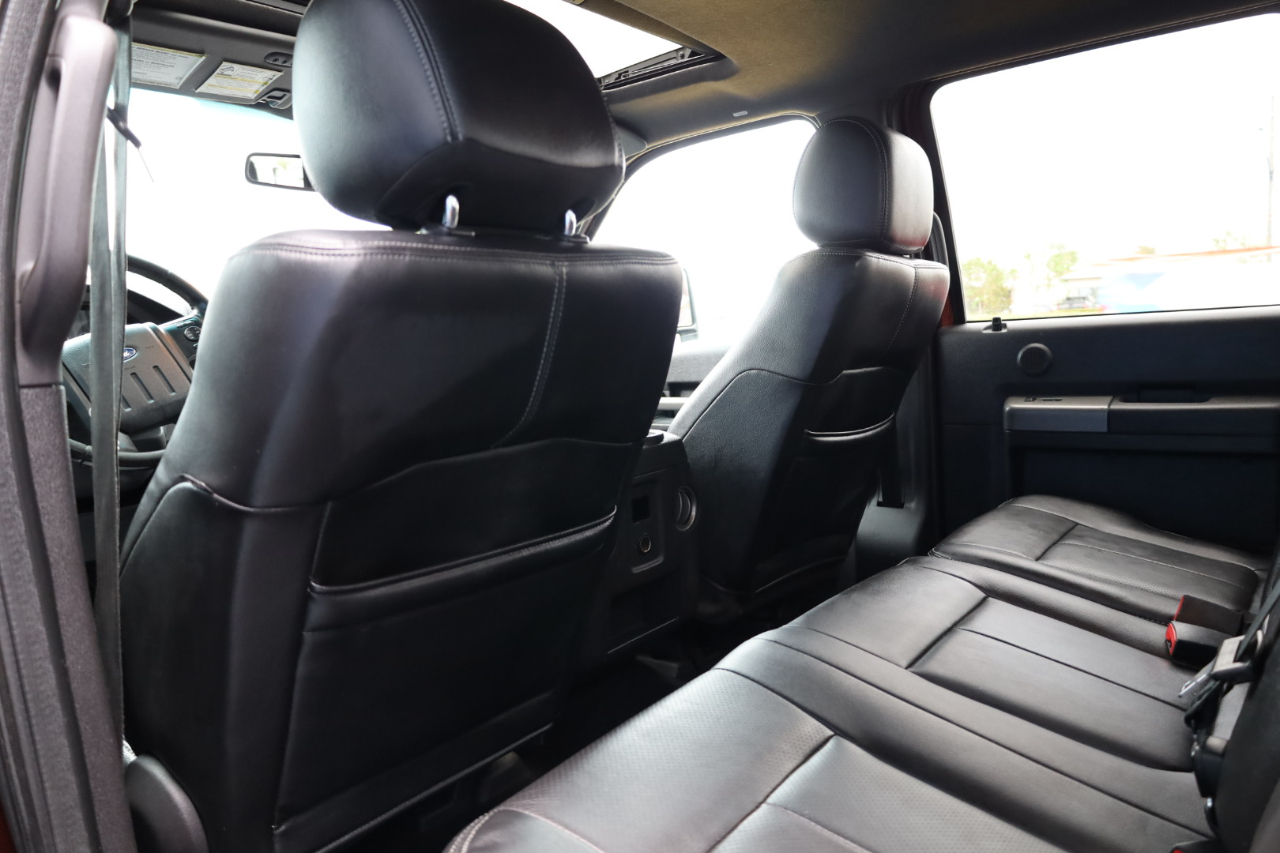 Ford Super Duty F-350 DRW 4WD Crew Cab 172" Lariat 2016