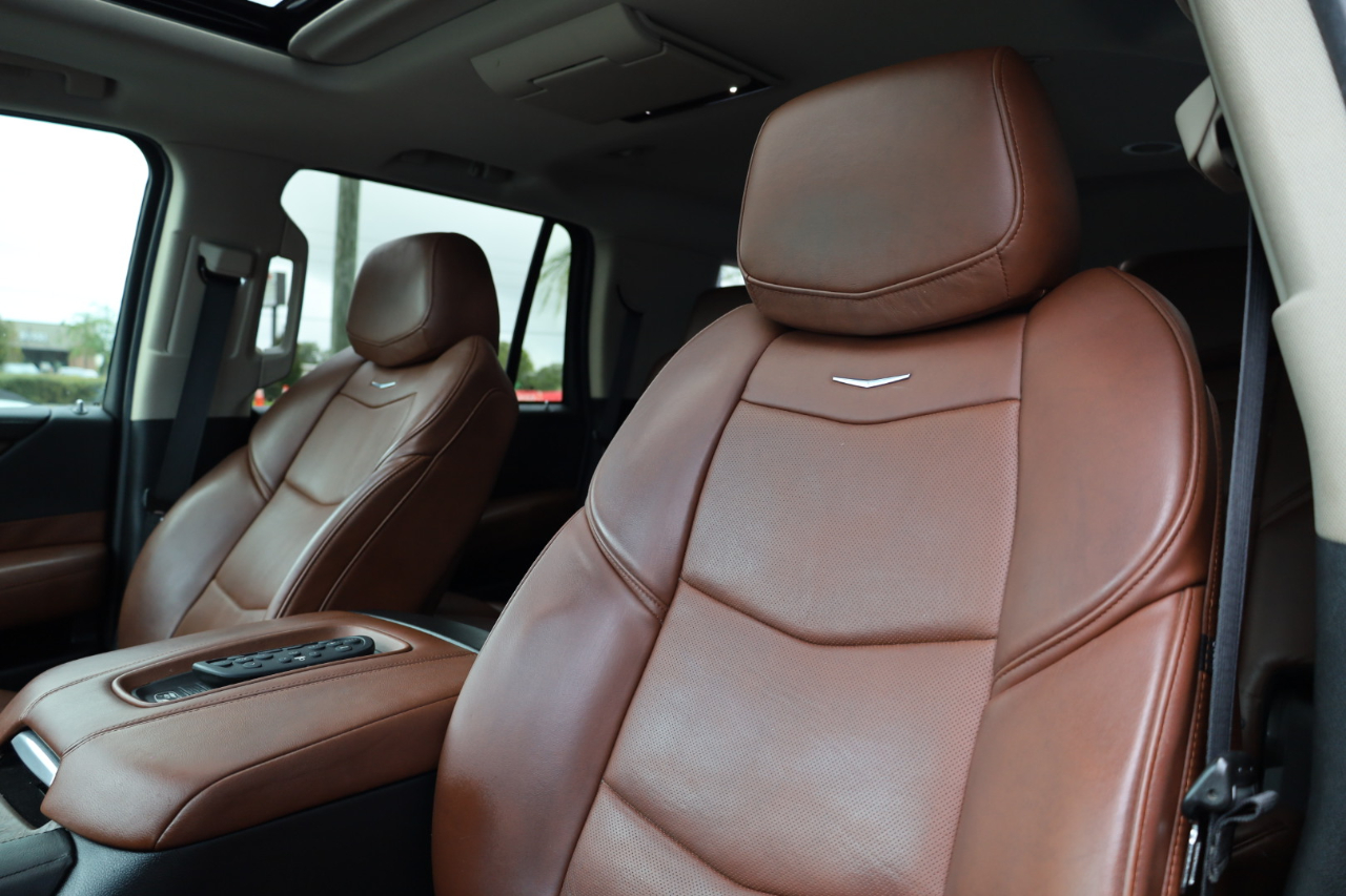 Cadillac Escalade 2WD 4dr Luxury 2019 Cadillac Escalade 2WD 4dr Luxury 2019