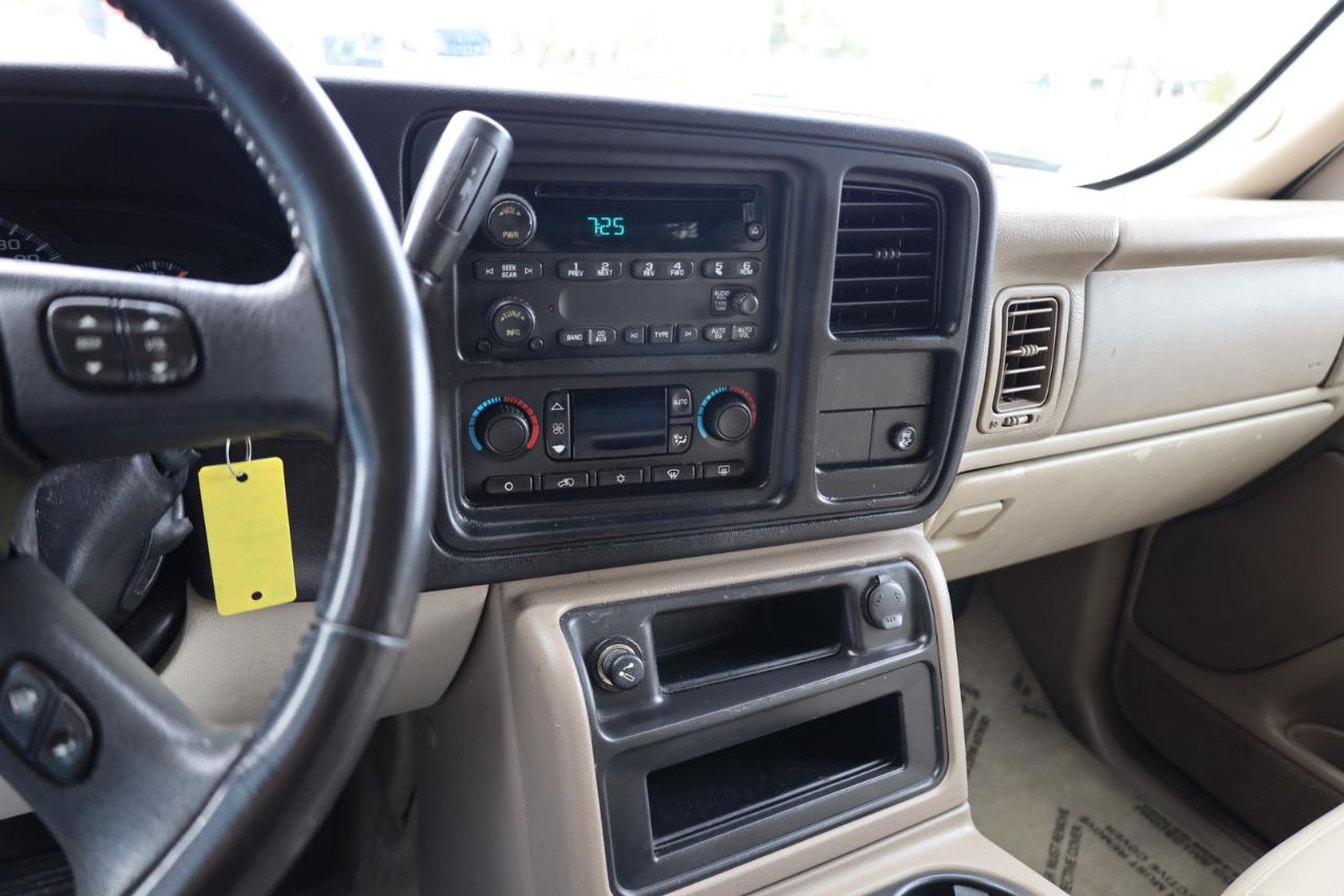 Chevrolet Suburban 4dr 1500 LT 2004