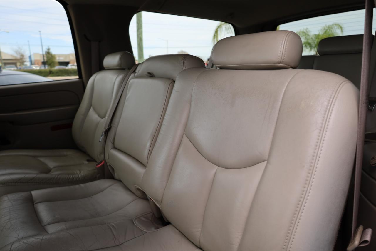 Chevrolet Suburban 4dr 1500 LT 2004