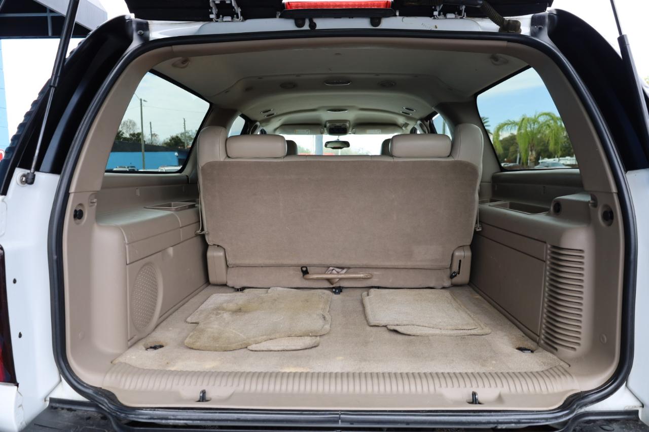 Chevrolet Suburban 4dr 1500 LT 2004