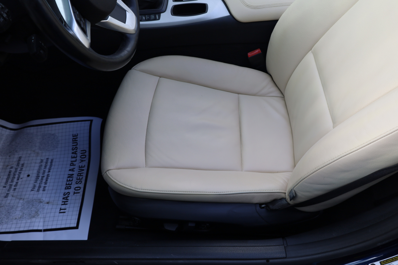 BMW Z4 2dr Roadster sDrive30i 2010 BMW Z4 2dr Roadster sDrive30i 2010