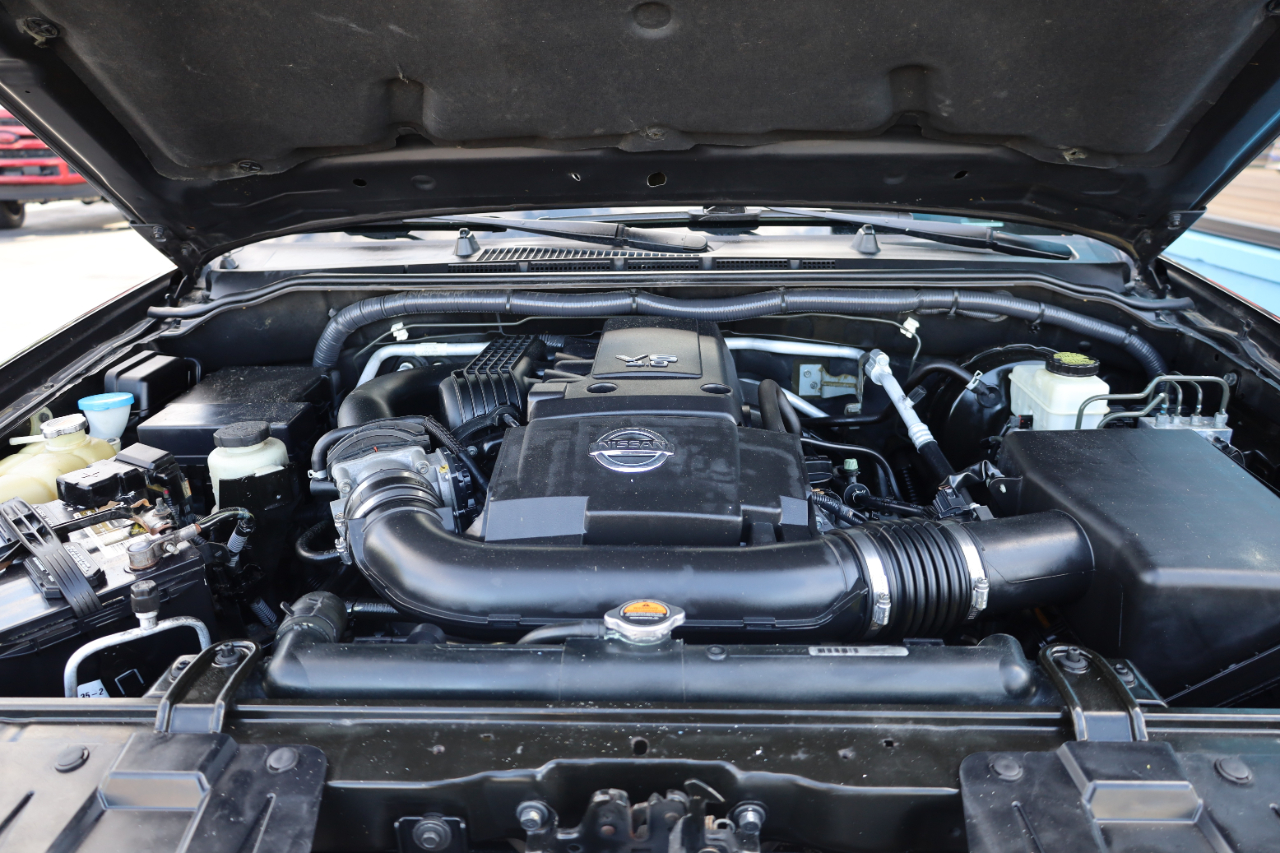 Nissan Frontier 2WD Crew Cab SWB Auto SV 2013