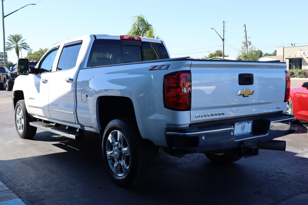 Chevrolet Silverado 2500HD 4WD Crew Cab 153.7" LTZ 2018 Chevrolet Silverado 2500HD 4WD Crew Cab 153.7" LTZ 2018